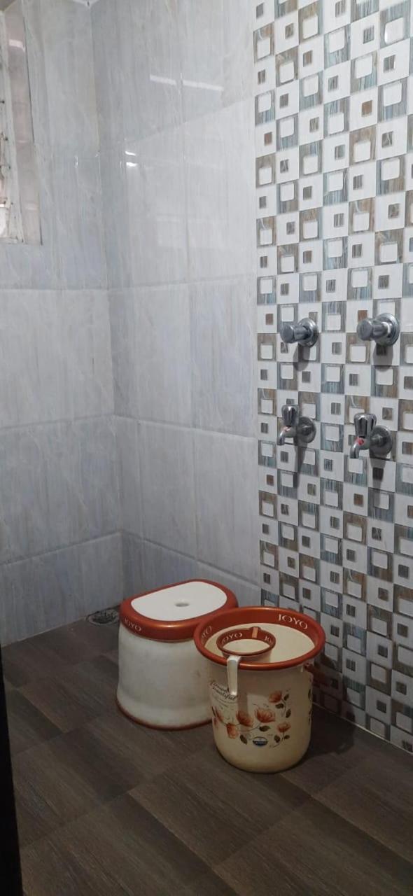 Swanky Sojourns Homestay 2Bhk 戈尔哈布尔 外观 照片