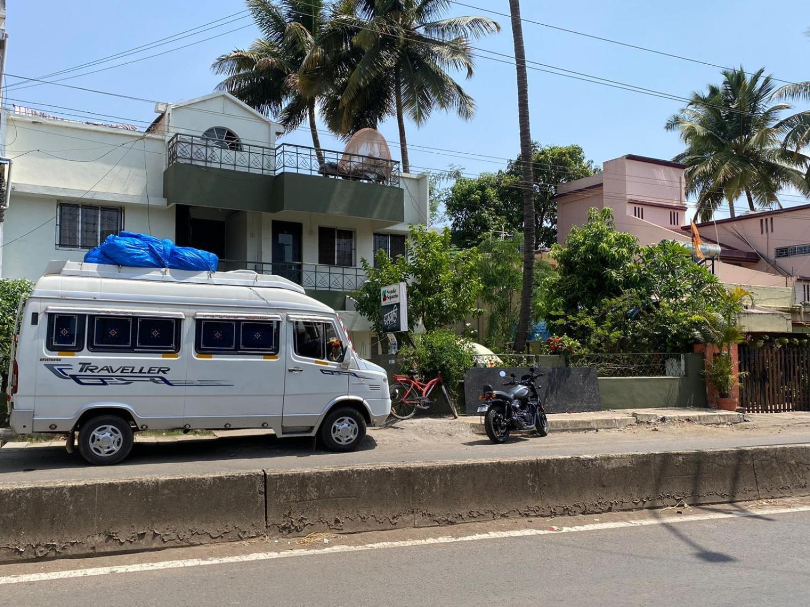 Swanky Sojourns Homestay 2Bhk 戈尔哈布尔 外观 照片